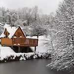 Le Domaine Du Chatelet Bed & Breakfast 3*