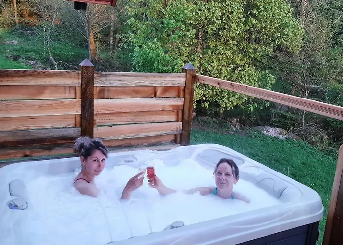 Le Domaine Du Chatelet 住宿加早餐酒店 Ferdrupt