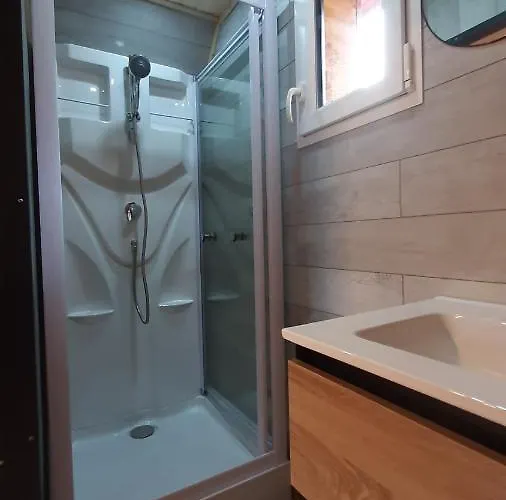 Le Domaine Du Chatelet 住宿加早餐酒店 3*